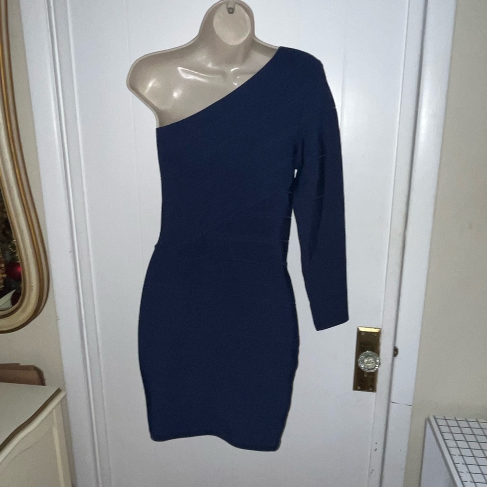 NWT | Guess by Marciano Navy One Shoulder Bandage Dress!! - Picture 4 of 7
